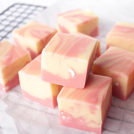 Eton Mess fudge